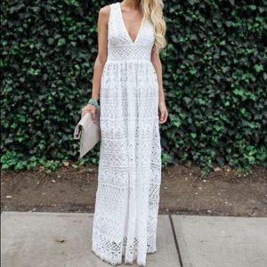 VICI COLLECTION white lace maxi dress